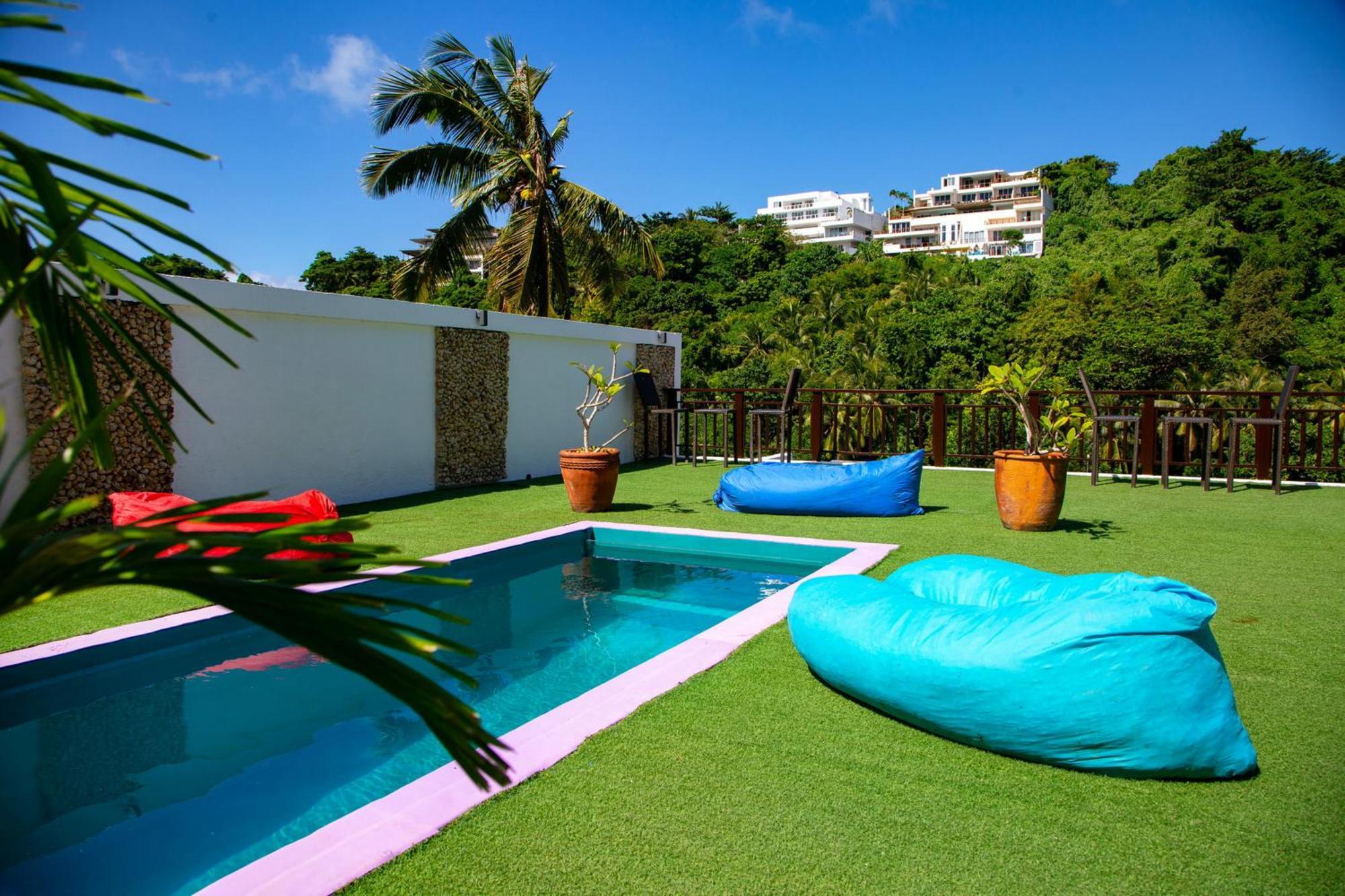 Chillax Boracay Hostel Yapak Екстериор снимка