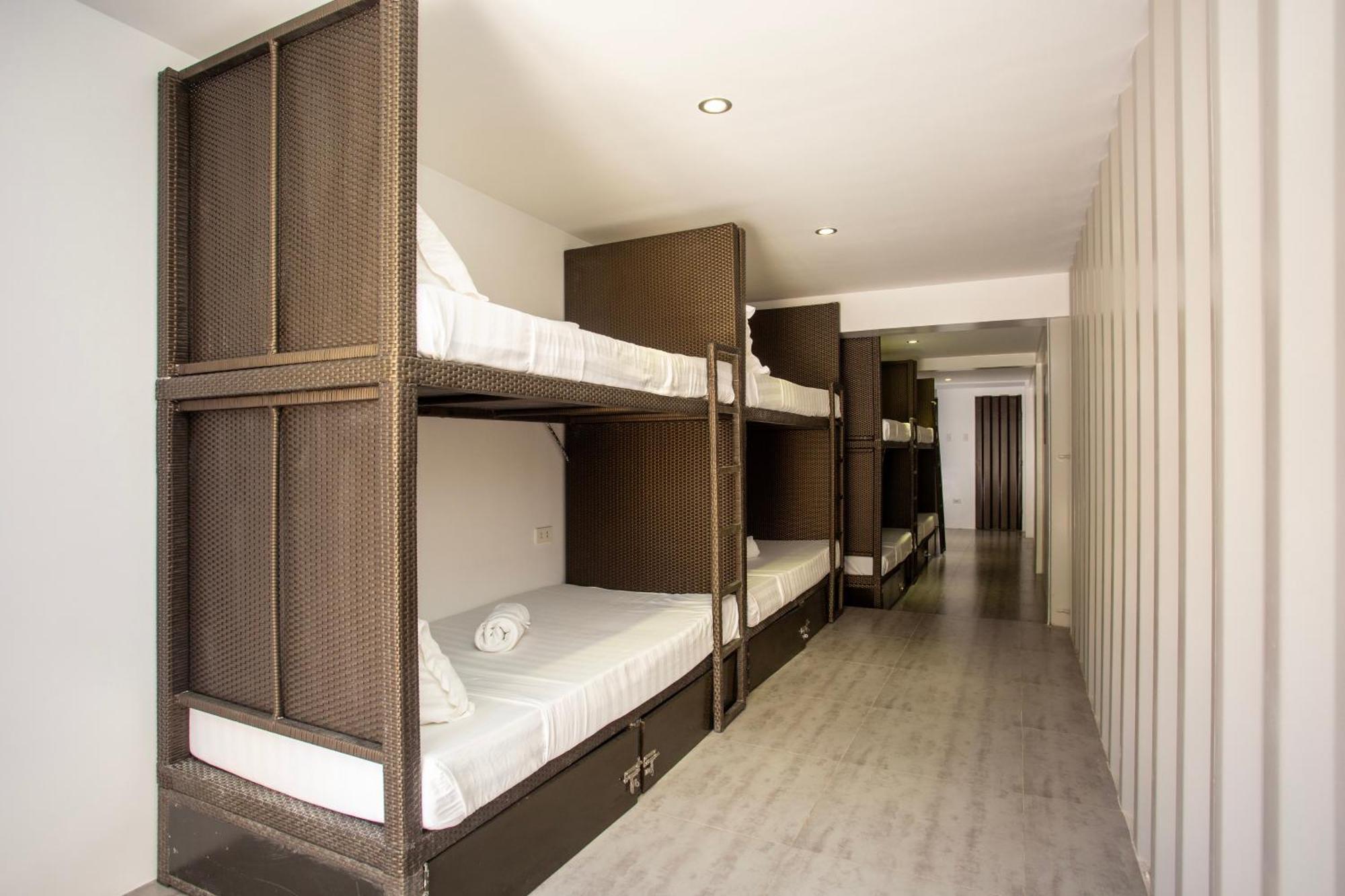 Chillax Boracay Hostel Yapak Екстериор снимка